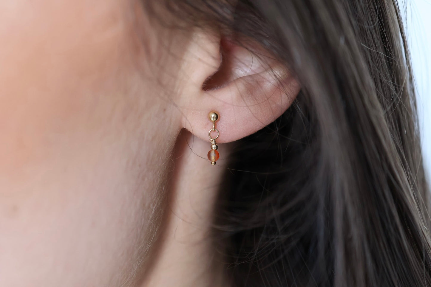 Boucles d'oreilles puce en cornaline et gold filled