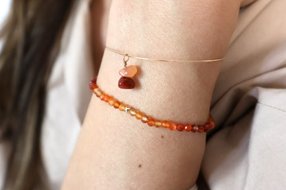 composition de bracelets en perles de cornaline naturelle