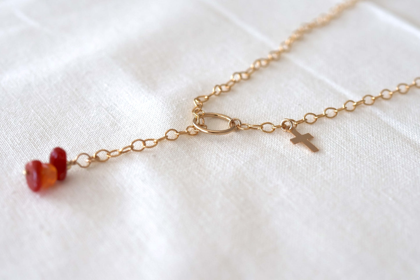Collier en gold filled avec pendentif croix chrétienne 